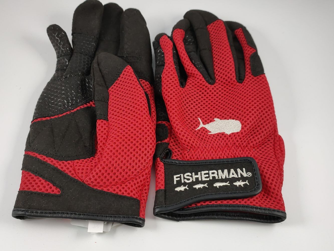 Les Gants 3D Fishing Gloves de chez Fisherman sont ultra résistants et très respirants.